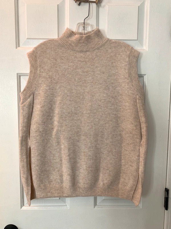 NWOT Oatmeal Sleeveless Mock Neck Sweater 1