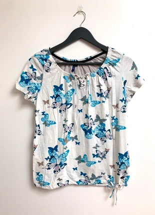 Joli top Y2K à lacet motif papillon 🦋 , marque: Cecil, état: Bon état, taille: S / 36 / 8, 4,00 €, 4,90 € Protection acheteurs incluse