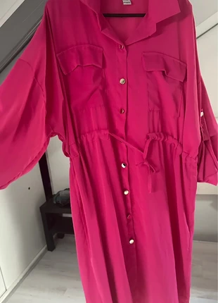 Leuke buttondress roze, merk: New Collection, staat: Nieuw zonder prijskaartje, maat: Universele maat, € 7,00, € 8,05 inclusief Kopersbescherming