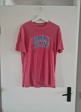 Tshirt korte mouw, marque: Tommy Jeans, état: Bon état, taille: S, 2,00 €, 2,80 € Protection acheteurs incluse