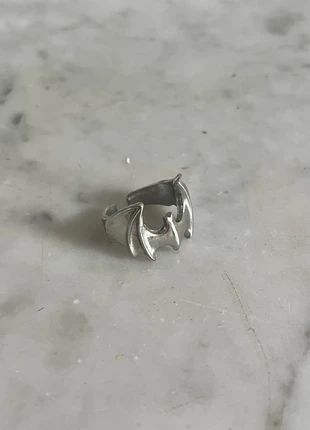 Bague chauve-souris, marque: Accessoires, état: Très bon état, taille: Ajustable, 8,00 €, 9,10 € Protection acheteurs incluse