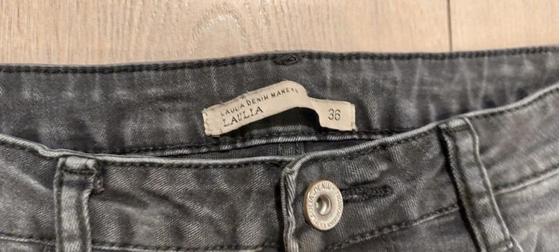 Spodnie przedzierane jeansowe damskie rozm 36 2