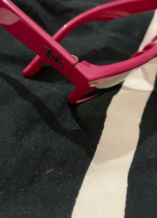 Occhiali rayban bambino , marque: Ray-Ban, état: Très bon état, 15,00 €, 16,45 € Protection acheteurs incluse