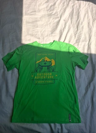 T-shirt pour enfant vert Quechua, merk: Quechua, staat: Heel goed, maat: 13 jaar / 158 cm, € 1,50, € 2,28 inclusief Kopersbescherming