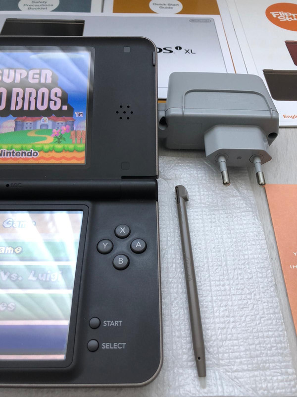 Nintendo DSi XL/LL: A quick FAQ - CNET