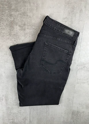 Jean Levi’s modern capri W30 FR40 femme, marque: Levi's, état: Bon état, taille: L / 40 / 12, 2,00 €, 2,80 € Protection acheteurs (Pro) incluse