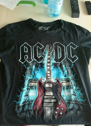 Maglietta originale ACDC, marke: Uomo, zustand: Gut, größe: M, 8,00 €, 9,10 € inklusive Vinted-Käuferschutz