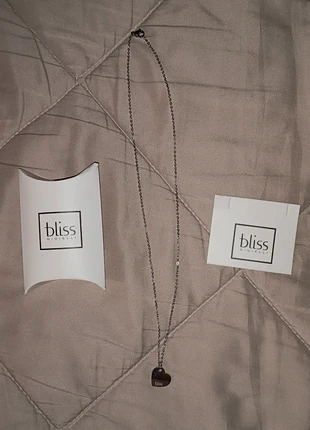 Collana "Bliss" con cuoricino, merk: Bliss, staat: Nieuw met prijskaartje, € 10,00, € 11,20 inclusief Kopersbescherming