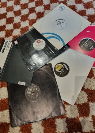 6 x various dance records 90's-00's (techno, dubstep, trance.), condition: Very good, £15.00, £16.45 includes Buyer Protection