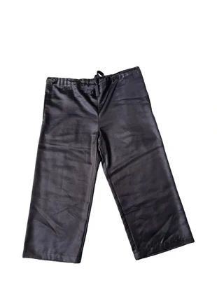 Comme des Garçons Japanese Bermudas, marque: Comme des Garçons, état: Très bon état, taille: L, 200,00 €, 210,70 € Protection acheteurs incluse