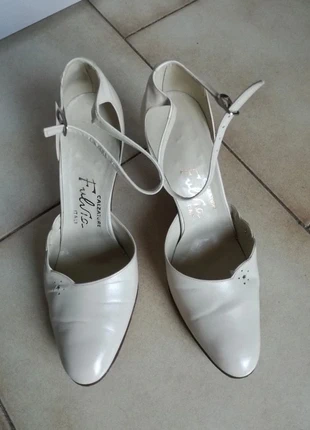 Scarpe vintage 36, merk: Vintage, staat: Goed, maat: 37, € 45,00, € 47,95 inclusief Kopersbescherming