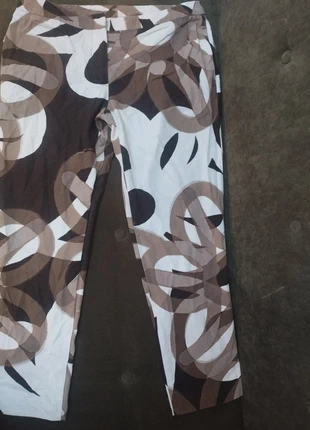 Pantalone donna cucito a mano, état: Très bon état, taille: S / 36 / 8, 7,00 €, 8,05 € Protection acheteurs incluse