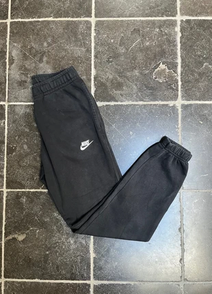 Jogging Nike Homme XS Noir Logo Blanc Bas Élastiques Très Bon État, marke: Nike, zustand: Sehr gut, größe: XS, 9,99 €, 11,19 € inklusive Vinted-Käuferschutz