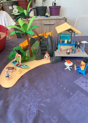 Playmobil plage avec bar, toboggan, palmiers & personna, marque: Playmobil, état: Très bon état, taille: 9 ans / 134 cm, 11,90 €, 13,20 € Protection acheteurs (Pro) incluse
