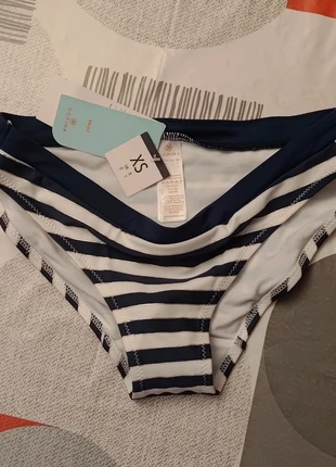 Bas de maillot rayé marinière bleu blanc taille XS Dorina, marque: DORINA, état: Neuf avec étiquette, taille: XS / 34 / 6, 7,00 €, 8,05 € Protection acheteurs incluse
