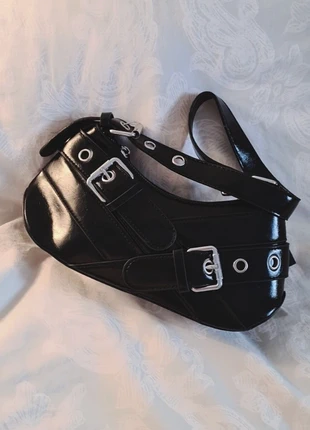 Vintage bag noir coquette, marque: y2k, état: Neuf sans étiquette, 28,00 €, 30,10 € Protection acheteurs incluse