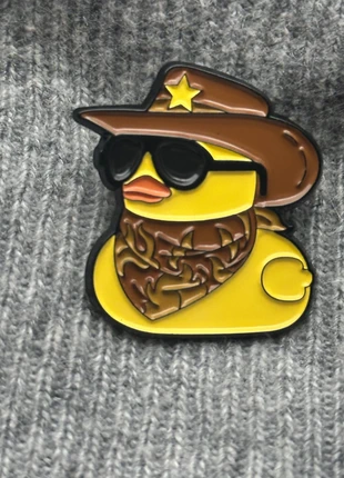 Cool Sheriff Duck Pin, brand: Western, condition: New with tags, €7.00, €8.05 includes Buyer Protection