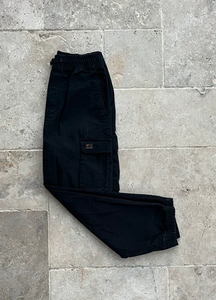 Pantalon cargo noir H&M - style streetwear décontracté, brand: H&M, condizioni: Ottime, taglia: M, €2.00, €2.80 include la Protezione acquisti