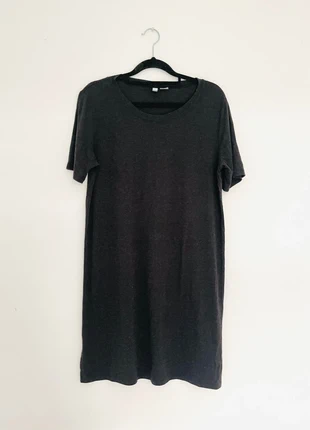 Robe tee-shirt - H&M, marque: H&M, état: Très bon état, taille: S / 36 / 8, 3,50 €, 4,38 € Protection acheteurs incluse