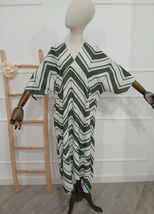 Vestido zig-zag talla grande tono verde caza, marque: Local, état: Neuf avec étiquette, taille: Taille unique, 16,00 €, 17,50 € Protection acheteurs incluse