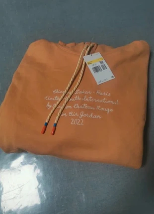 Hoodie Maison Château Rouge Taille S , marque: Jordan, état: Neuf avec étiquette, taille: S / 36 / 8, 60,00 €, 63,70 € Protection acheteurs incluse