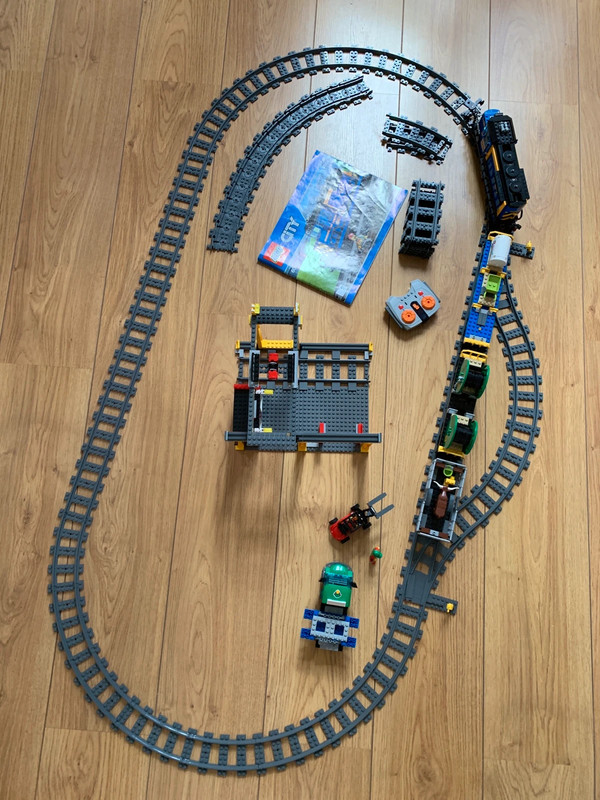Magnifique Train Lego 60052 Vinted