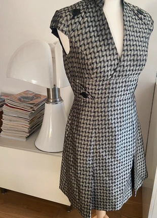 Robe Karen Millen graphique noir & gris – Taille 40 EU, marca: Karen Millen, estado: Muito bom, tamanho: L / 40 / 12, €25.00, €26.95 inclui Proteção do Comprador