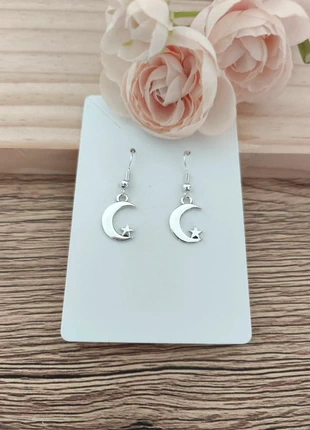 🌿 Boucles d'oreilles pendantes argentees lune avec étoile, marque: Fashion Jewelry, état: Neuf sans étiquette, 1,00 €, 1,75 € Protection acheteurs incluse