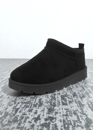 Paire de mules noires, taille 39, marca: Boutique Parisienne, estado: Muito bom, tamanho: 39, €25.00, €26.95 inclui Proteção do Comprador