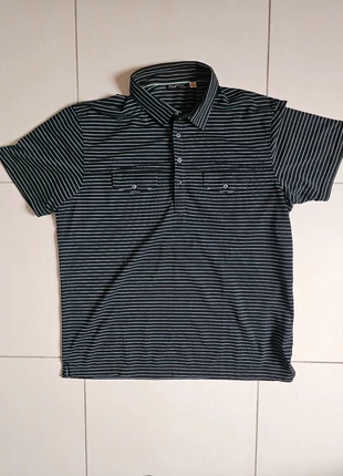 T-shirt Polo Uniqlo vintage / taille xL, marque: Uniqlo, état: Très bon état, taille: XL, 5,00 €, 5,95 € Protection acheteurs incluse