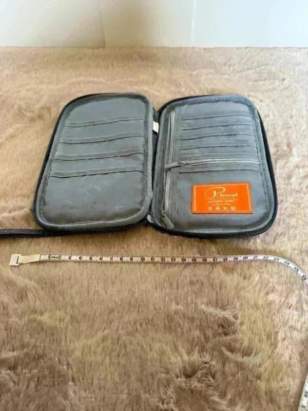 Portefeuille de voyage gris - photo numéro 3