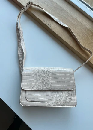 Crème kleurige schoudertas, merk: Da Vinci, staat: Heel goed, € 5,00, € 5,95 inclusief Kopersbescherming