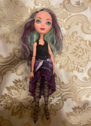 Raven queen legacy day ever after high eah doll pop - Vinted
