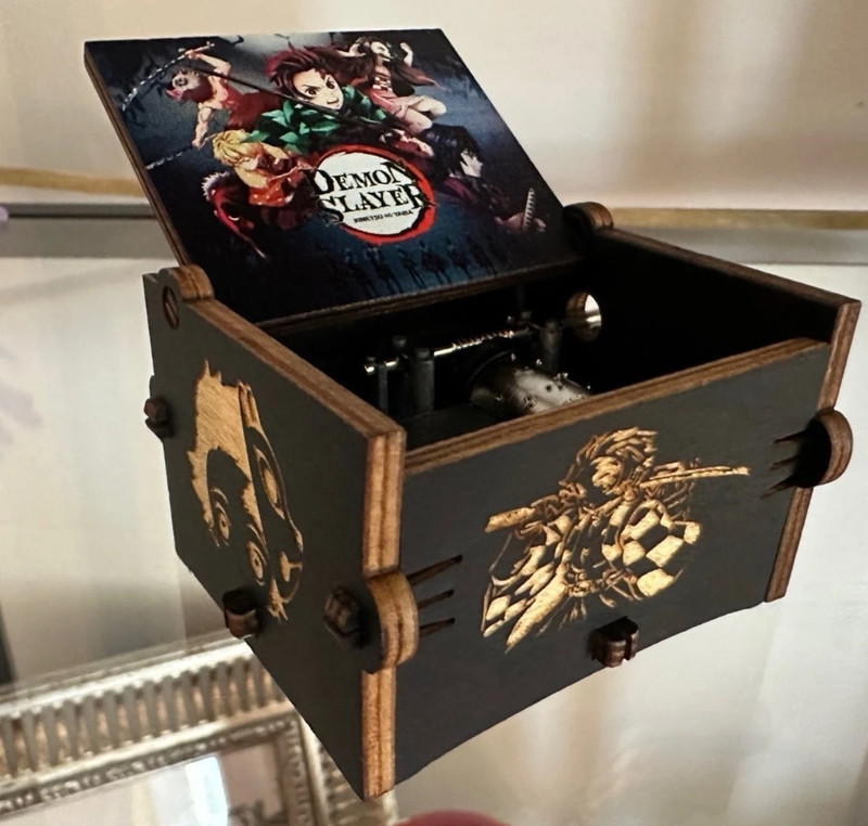 Demon slayer music box plays theme song new in box 1
