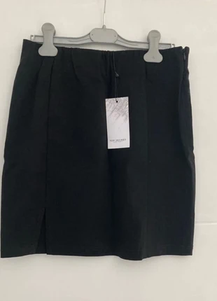 Jupe noire taille 38 neuve, marca: Boutique Parisienne, estado: Novo com etiquetas, tamanho: M / 38 / 10, €6.00, €7.00 inclui Proteção do Comprador
