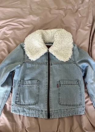 Veste en jean fausse fourrure, brand: Levi's, condition: New without tags, size: M / 38 / 10, €35.00, €37.45 includes Buyer Protection