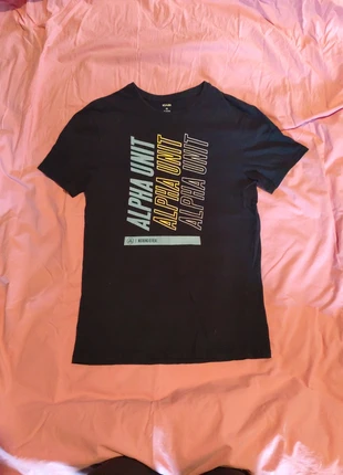 T-shirt noir, marque: Kiabi, état: Très bon état, taille: XS, 1,00 €, 1,75 € Protection acheteurs incluse