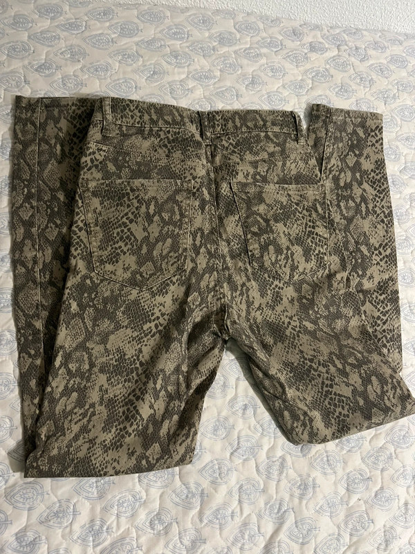 Pantalones estampados 4