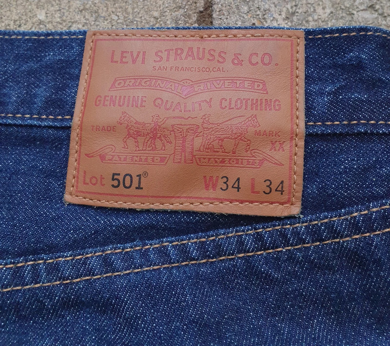 Taille outlet levis 34