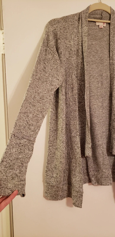 Light weight grey cardigan 2