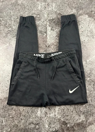 Pantalon Jogging Nike Noir - Taille S, marque: Nike, état: Très bon état, taille: S, 20,00 €, 21,70 € Protection acheteurs incluse