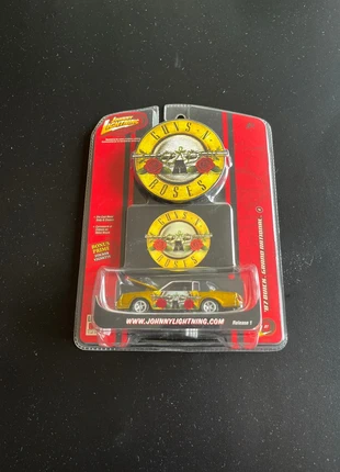 Voiture Johnny lightning guns n roses ‘87 buick grand national, marque: Johnny Lightning, état: Neuf avec étiquette, taille: Taille unique, 30,00 €, 32,20 € Protection acheteurs incluse