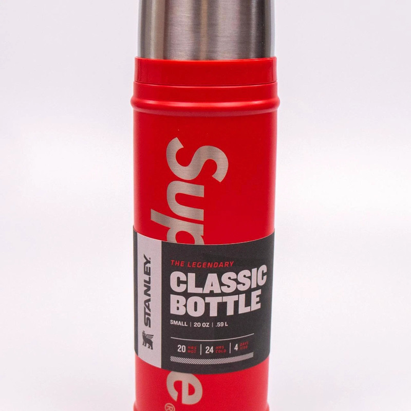 Supreme Stanley thermal bottle | Vinted