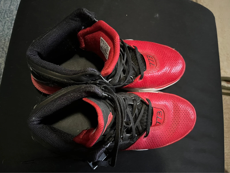 NEW Adidas Mens Derrick Rose 773 IV Athletic Basketball Shoe Size