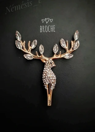Broche Cerf Renne - Strass blancs 🖤 Doré, marke: Moonchild, zustand: Neu, 11,00 €, 12,25 € beinhaltet Vinted-Käuferschutz Pro