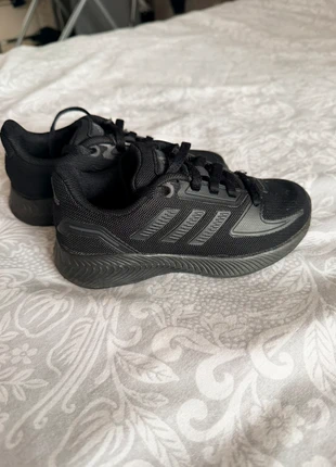 Adidas trainers, brand: adidas, condition: Good, size: 10 child | EU 28, £5.00, £5.70 includes Buyer Protection