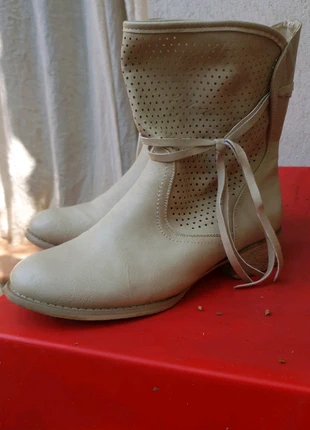 Bottine beige , marca: Azalea, estado: Muito bom, tamanho: 37, €8.50, €9.63 inclui Proteção do Comprador