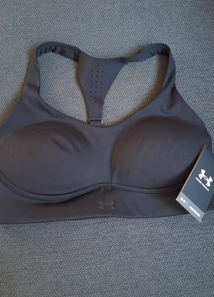 Brassière de sport ampliforme Under Armour 🖤, brand: Under Armour, condition: New with tags, size: 80B, €15.00, €16.45 includes Buyer Protection