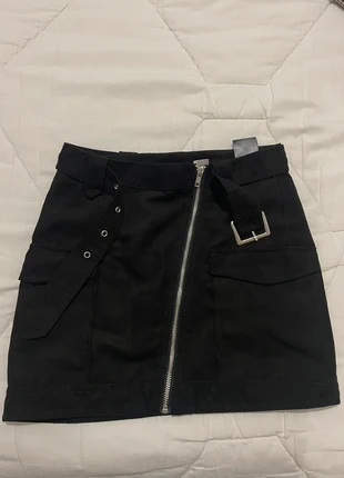Mini jupe cargo noire H&M – Taille 34, marke: H&M, zustand: Sehr gut, größe: XS / 34 / 6, 6,00 €, 7,00 € inklusive Vinted-Käuferschutz
