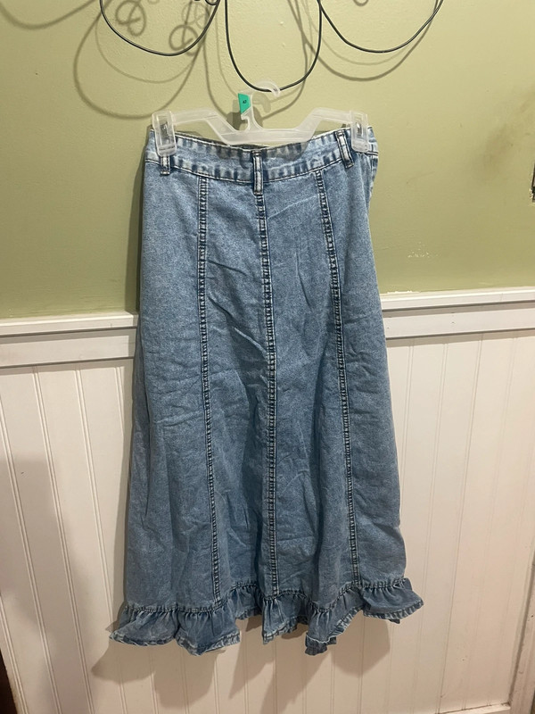 Denim blue midi skirt NWT 2